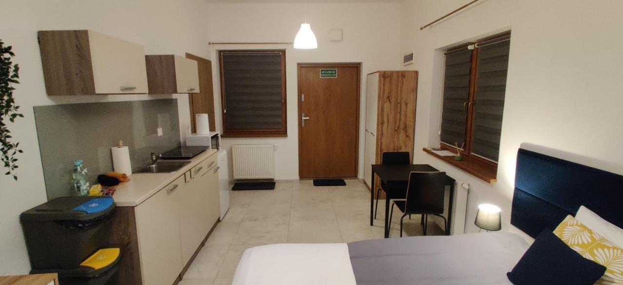 4 Katy Apartment *